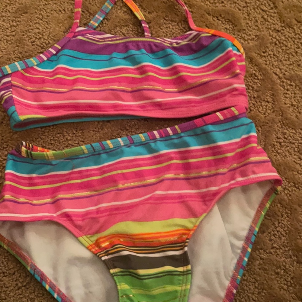 Two piece girls swim suit stripes
